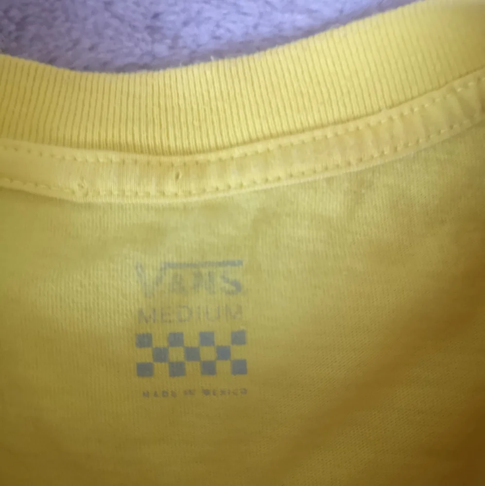 ❄️3/$30 VANS Yellow Long Sleeve Crop Top Women's Medium - Picture 3 of 6